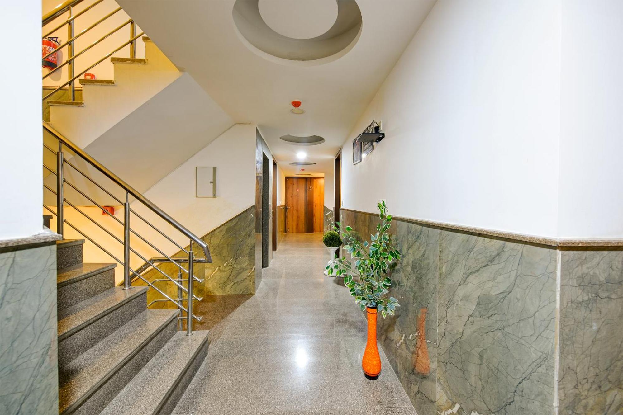 Hotel Grand Qubic Near Delhi Airport Nowe Delhi Zewnętrze zdjęcie