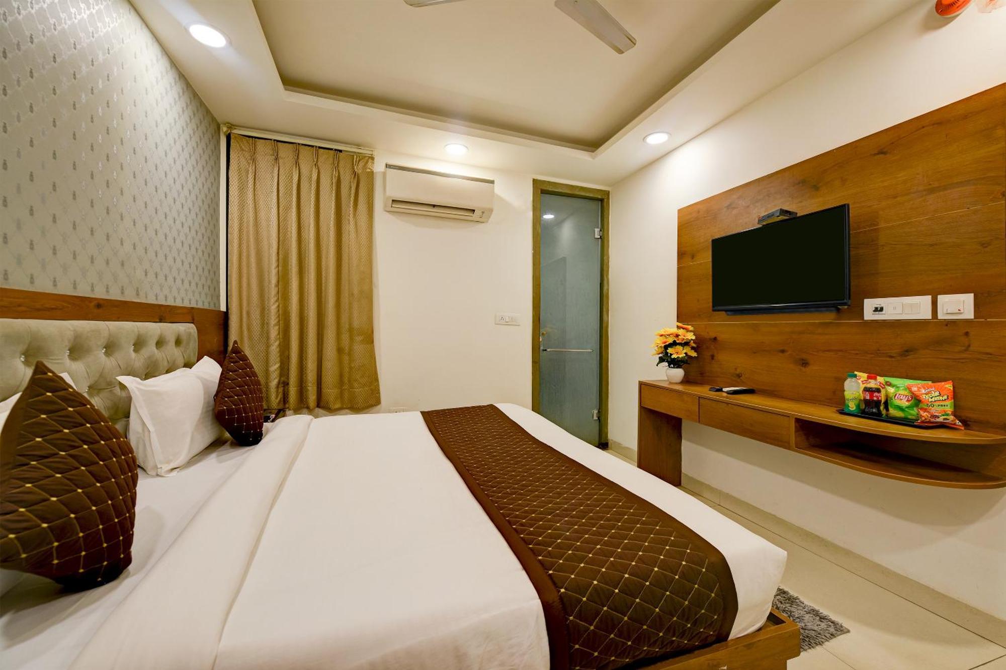 Hotel Grand Qubic Near Delhi Airport Nowe Delhi Zewnętrze zdjęcie
