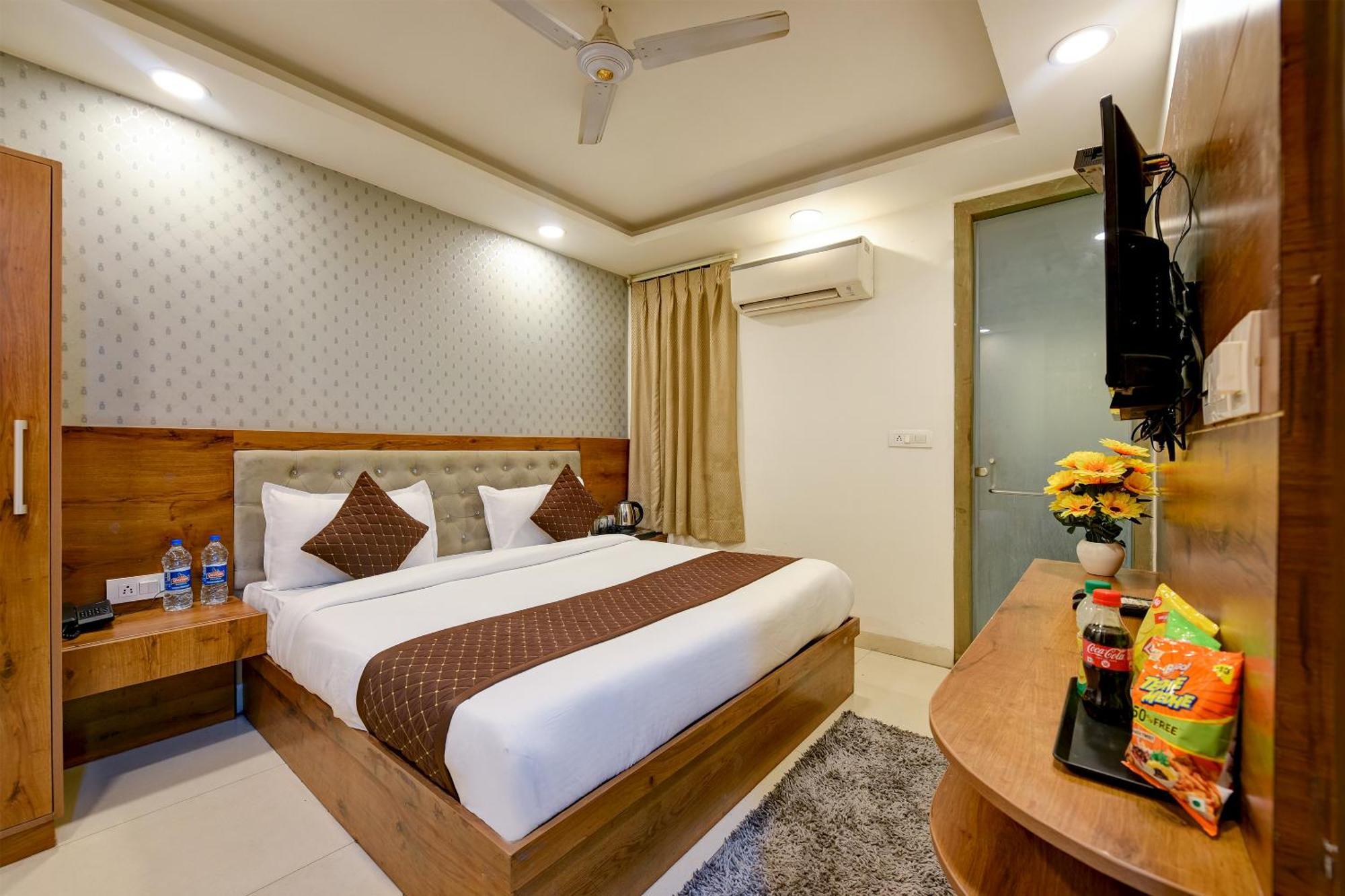 Hotel Grand Qubic Near Delhi Airport Nowe Delhi Zewnętrze zdjęcie
